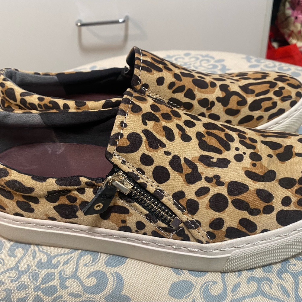 Dr. Scholl's Shoes Women's No Chill Platform Slip on Fashion Sneaker size 8